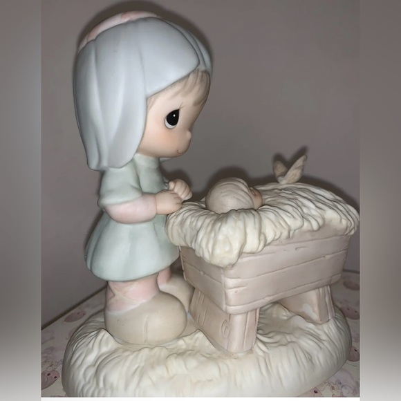 Precious Moments A Monarch is Born Figurine 1984 Rare Special Edition figurine - Picture 5 of 11